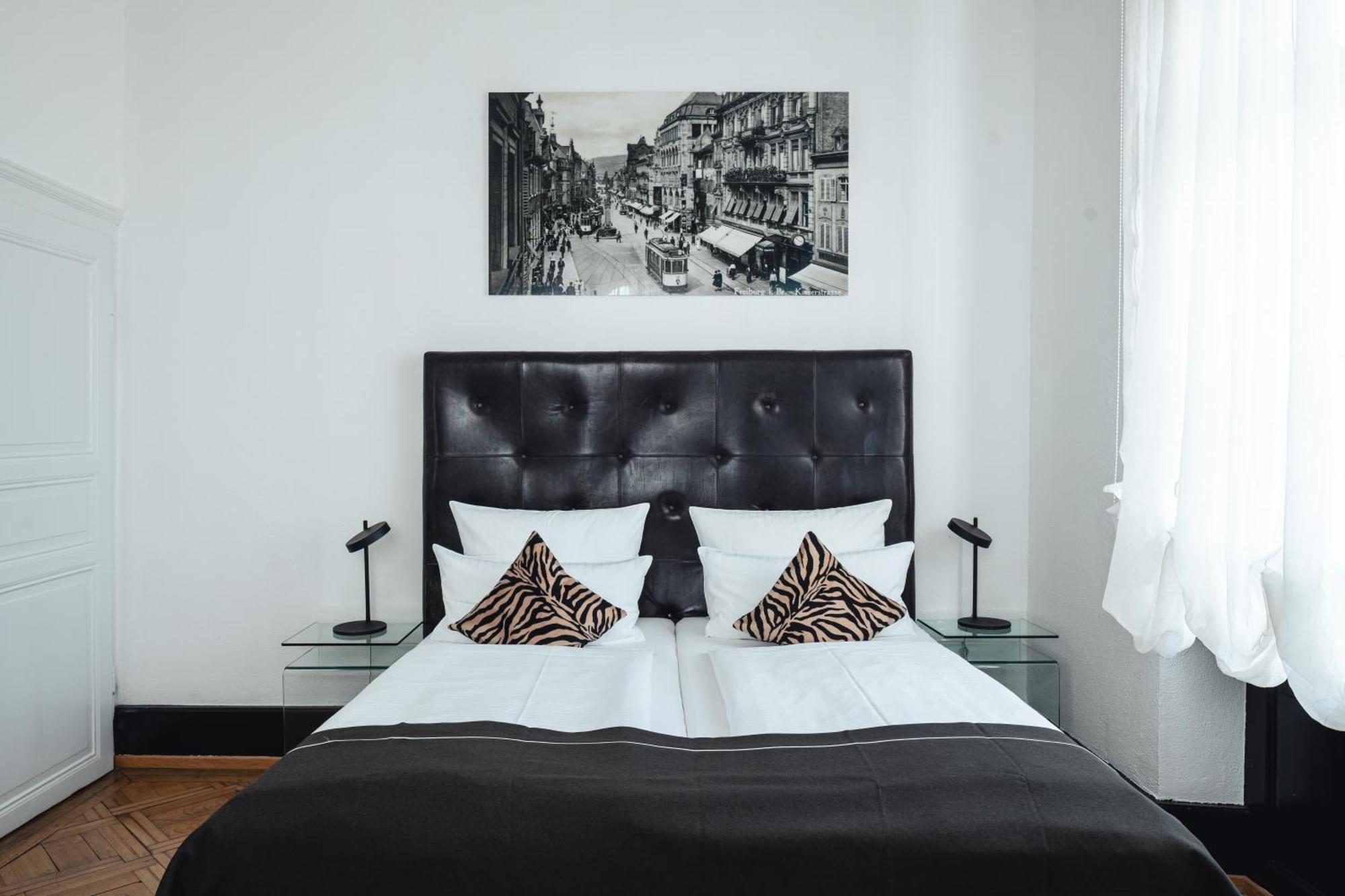 Historical Luxury Homes - Stadtvilla Mit Jacuzzi Und Garten Freiburg im Breisgau Ngoại thất bức ảnh