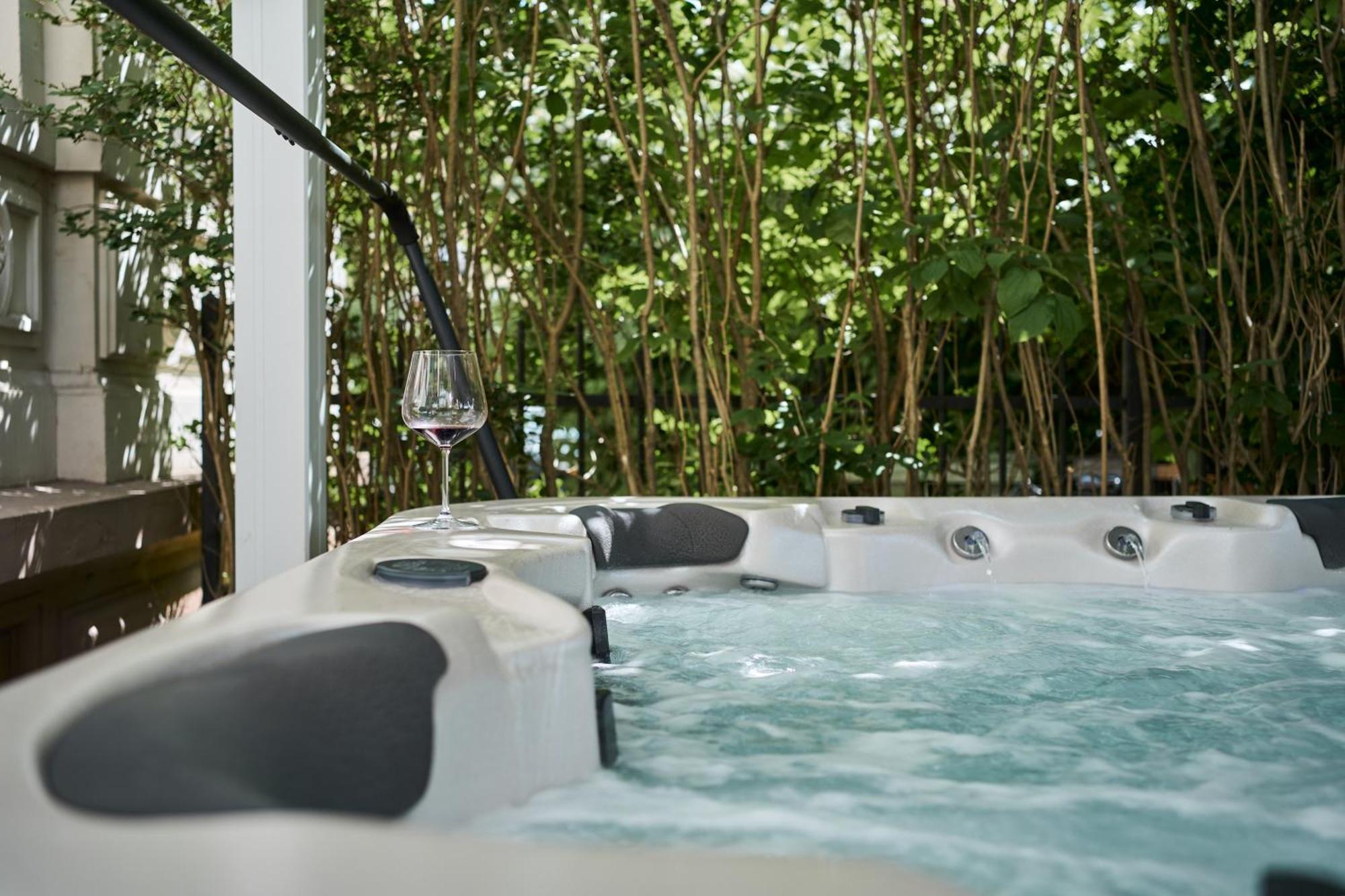 Historical Luxury Homes - Stadtvilla Mit Jacuzzi Und Garten Freiburg im Breisgau Ngoại thất bức ảnh